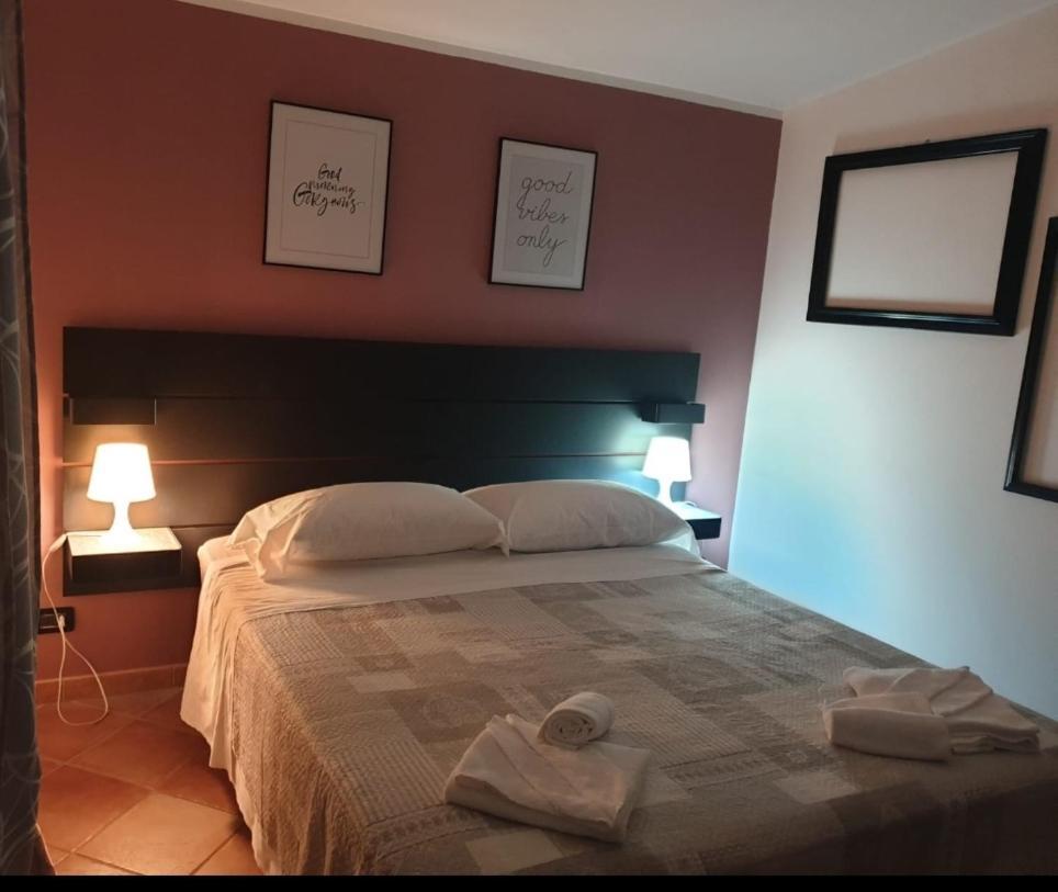 Hotel Clock'S House Fiumicino Exterior foto